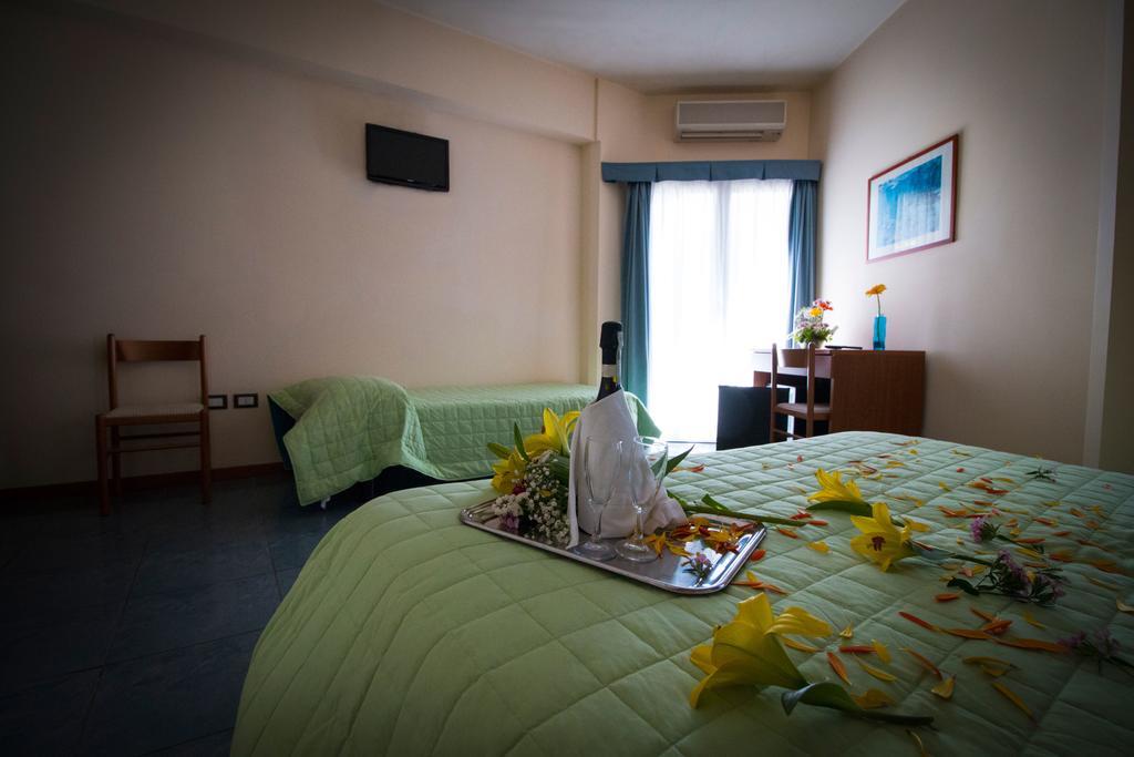 Hotel Gabbiano Porto San Giorgio Exteriér fotografie
