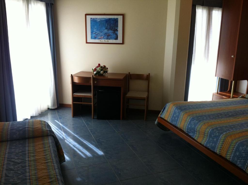 Hotel Gabbiano Porto San Giorgio Pokoj fotografie