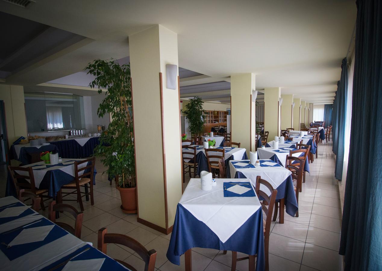 Hotel Gabbiano Porto San Giorgio Exteriér fotografie