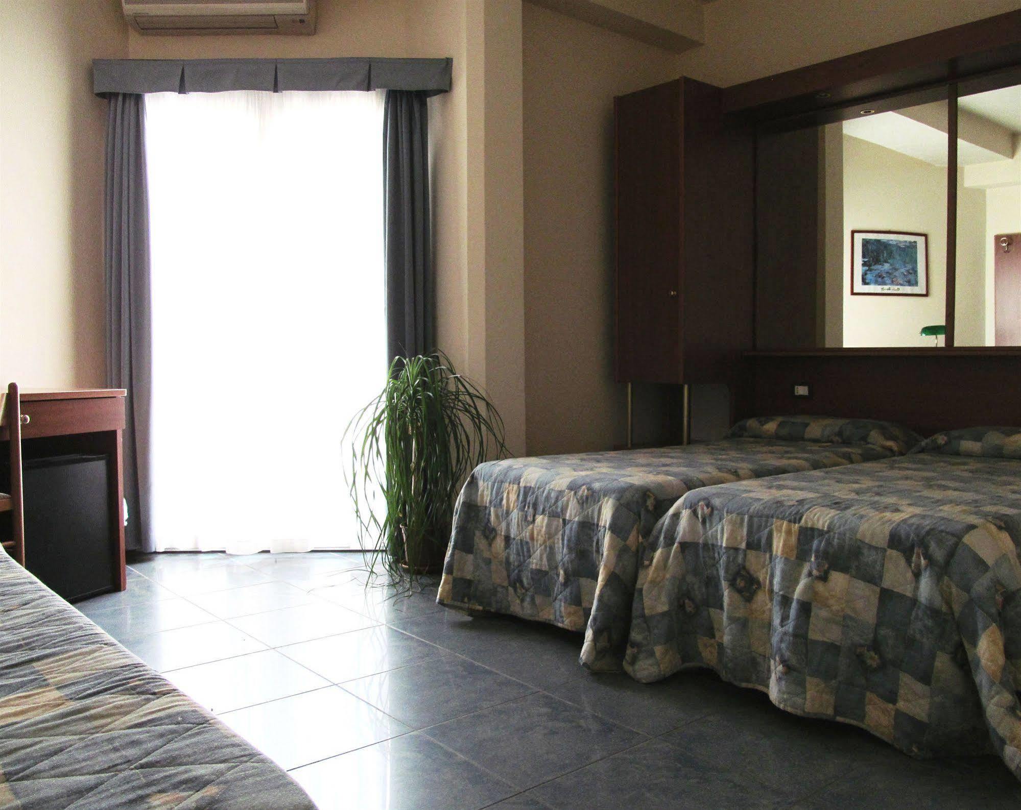 Hotel Gabbiano Porto San Giorgio Exteriér fotografie