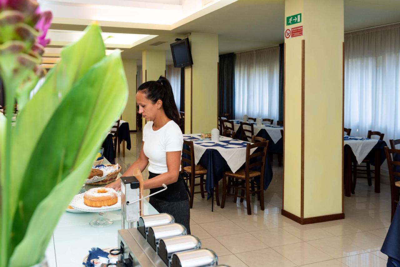 Hotel Gabbiano Porto San Giorgio Exteriér fotografie
